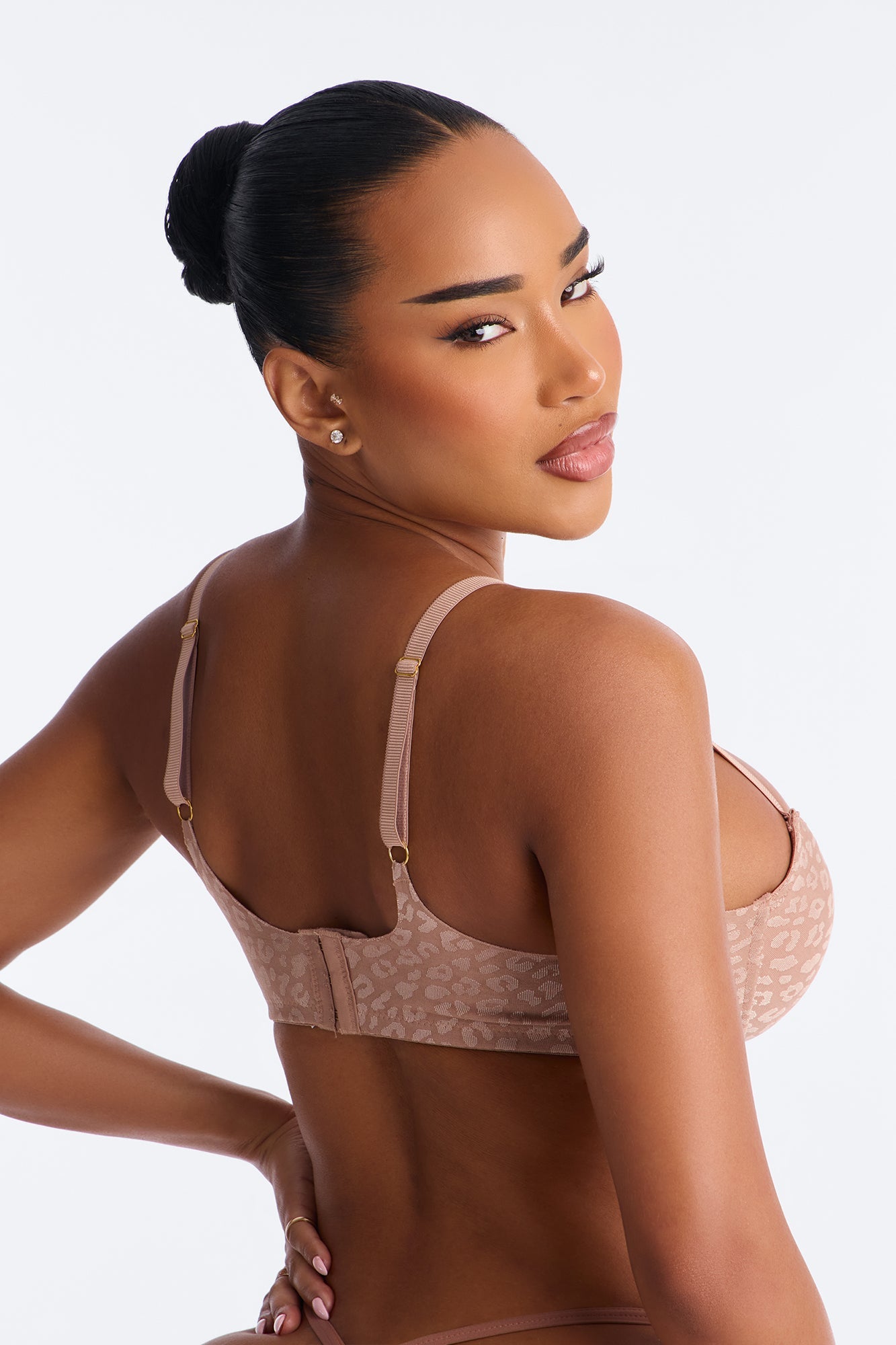 Wild Catch Underwire Leopard Molded Cup Bra - Mocha