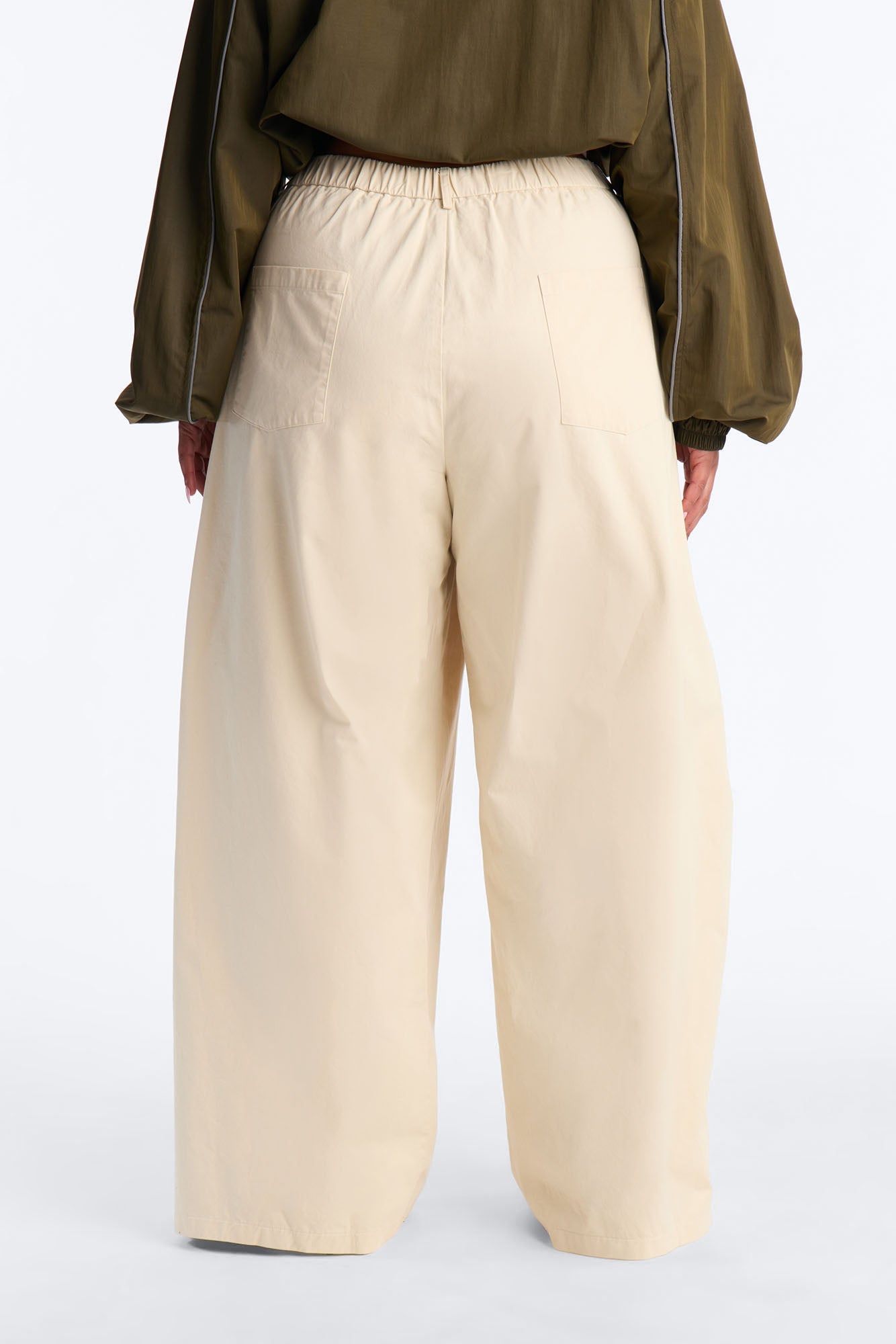 Daphnie Mid Rise Wide Leg Pleated Pant - Khaki