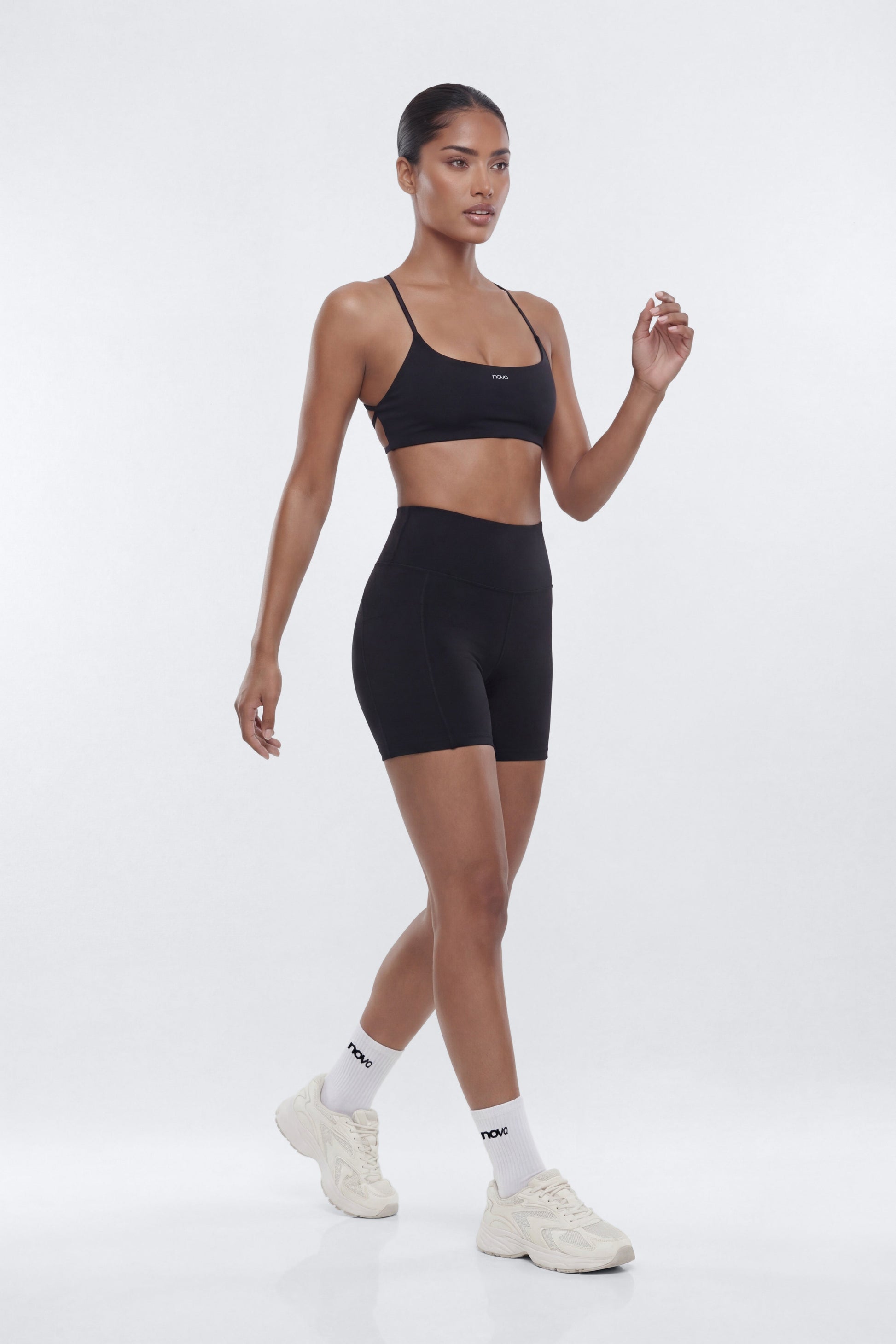 CloudForm™ Strappy Back Sports Bra - Black Fashion Nova
