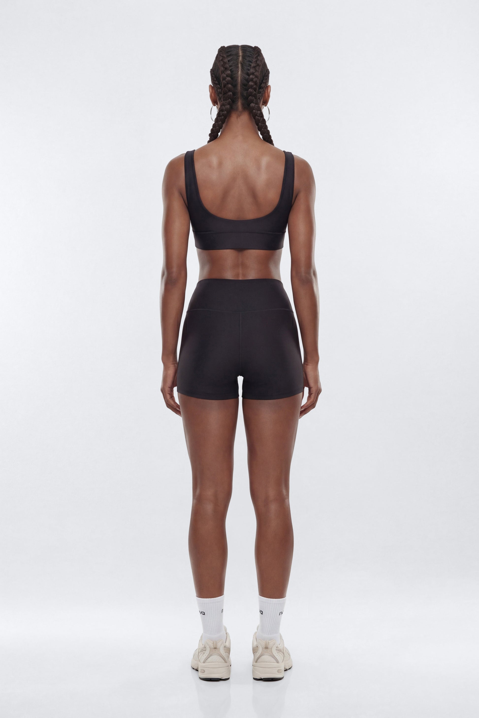 AirSculpt™ V Neck Sports Bra - Black Fashion Nova