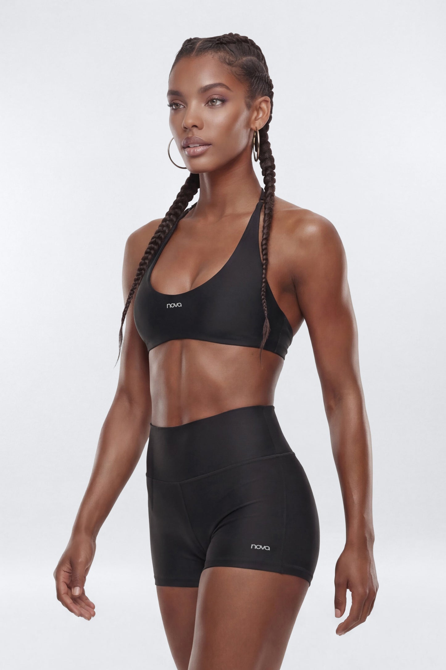 AirSculpt™ Scoop Halter Sports Bra - Black Fashion Nova