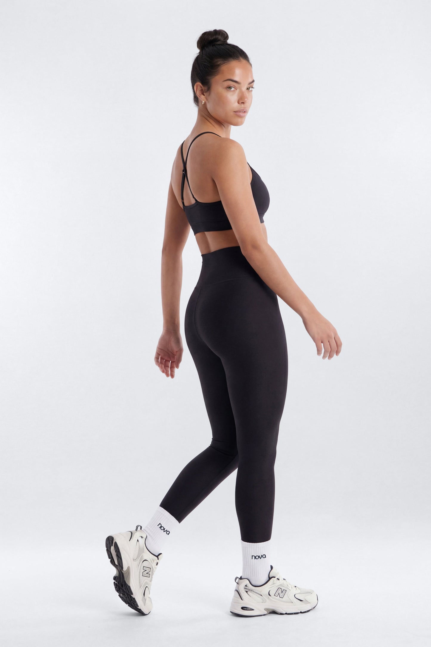 AirSculpt™ 25″ Mid Rise Legging - Black Fashion Nova