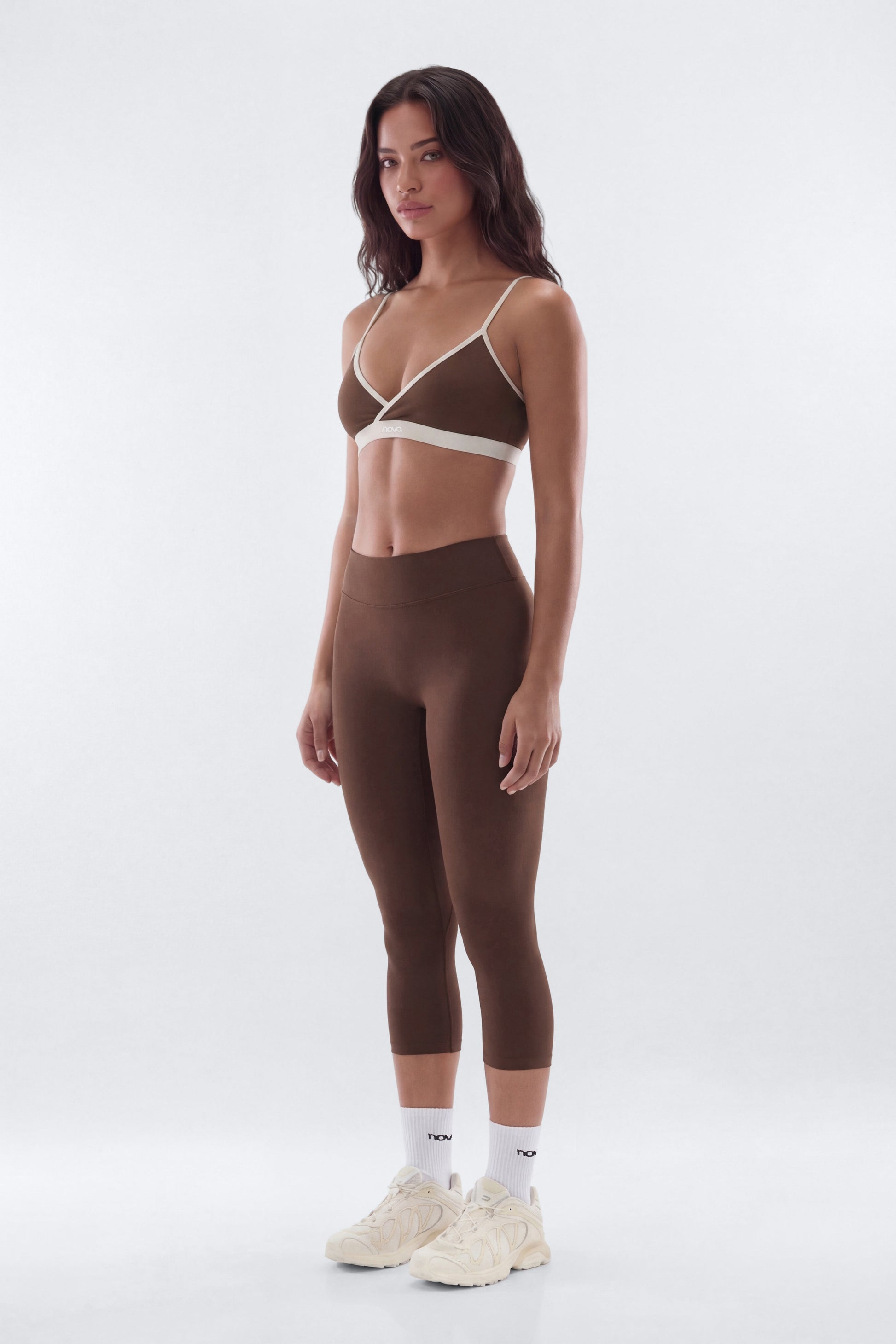 CloudForm™ V Front Contrast Sports Bra - Brown Fashion Nova