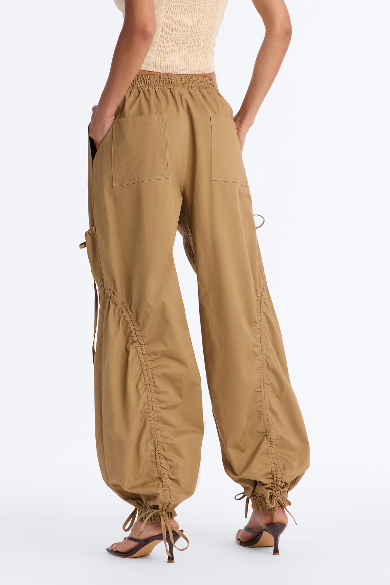 Gemma Low Rise Ruched Jogger Cargo Pant 30″ - Camel