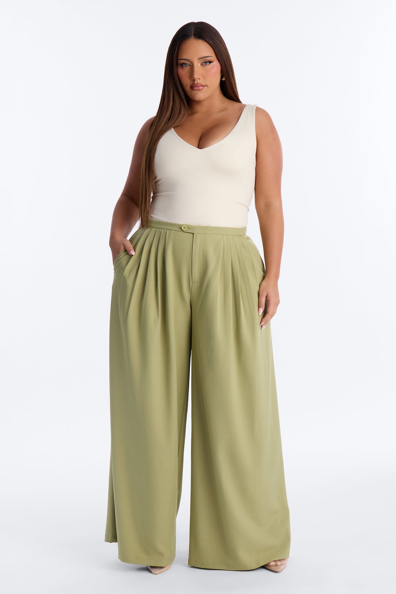 Power Moves Daily Pleated Low Rise Trouser 33″ - Green