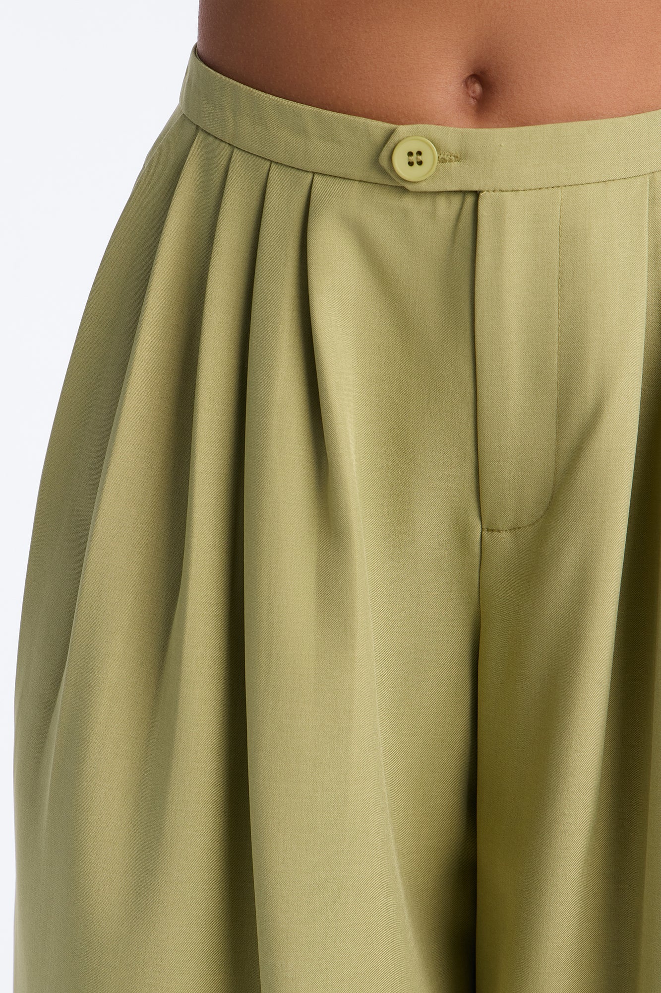 Power Moves Daily Pleated Low Rise Trouser 33″ - Green