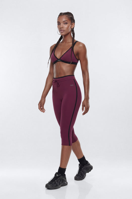 ProStretch™ 17″ Contrast Trim High Rise Capri Legging - Merlot