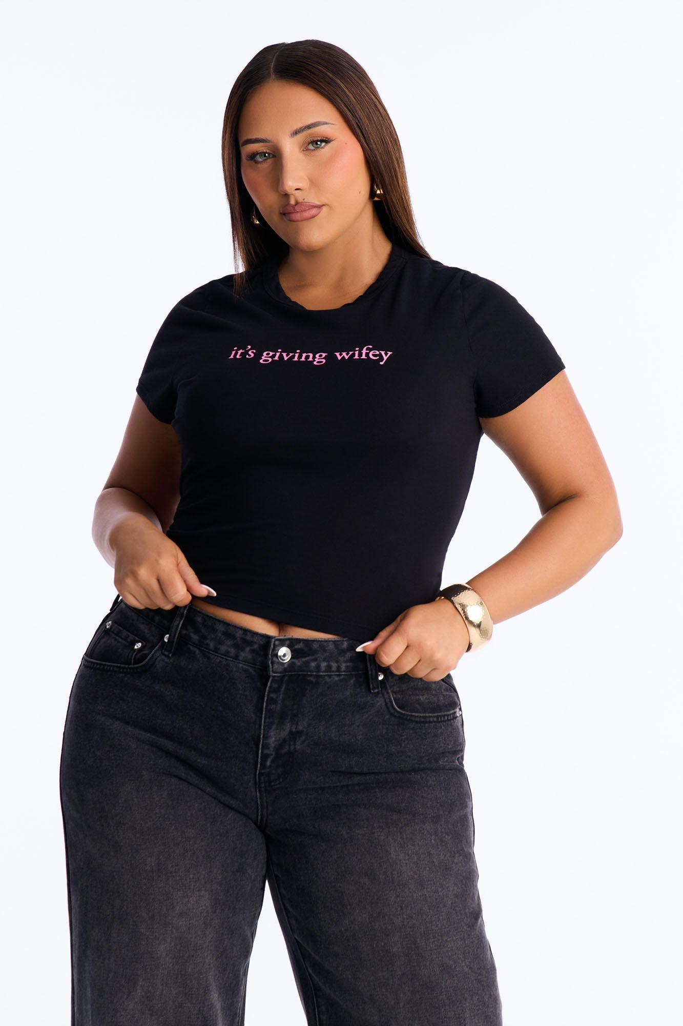 It's Giving Wifey Baby Tee - Black