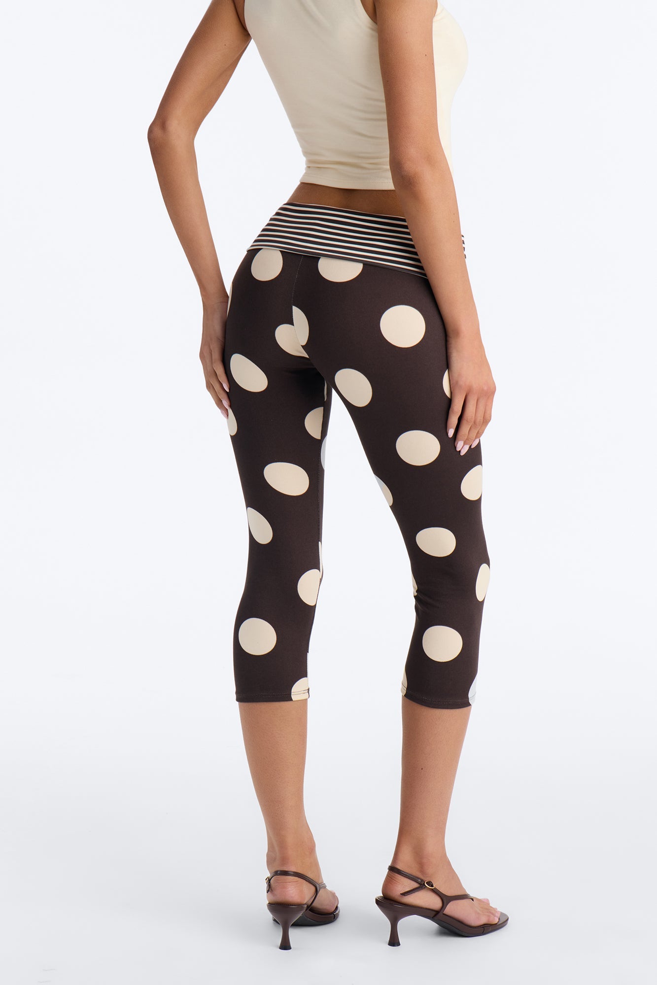 Tammy Mid Rise Polka Dot Capri Legging - Brown/combo