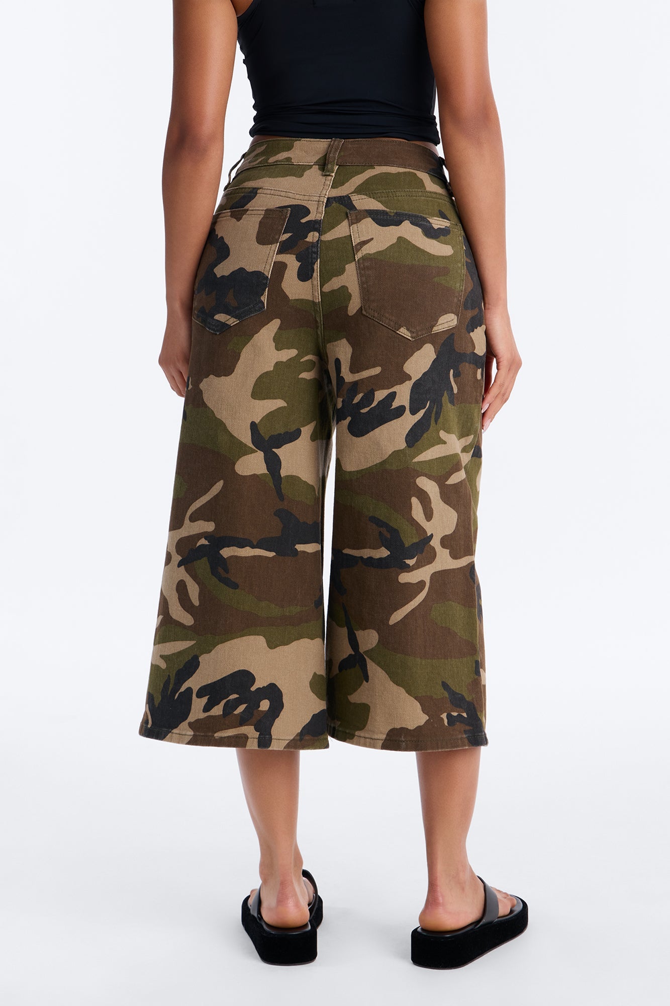 Gone Rogue Camo Culotte Jeans - Olive/combo