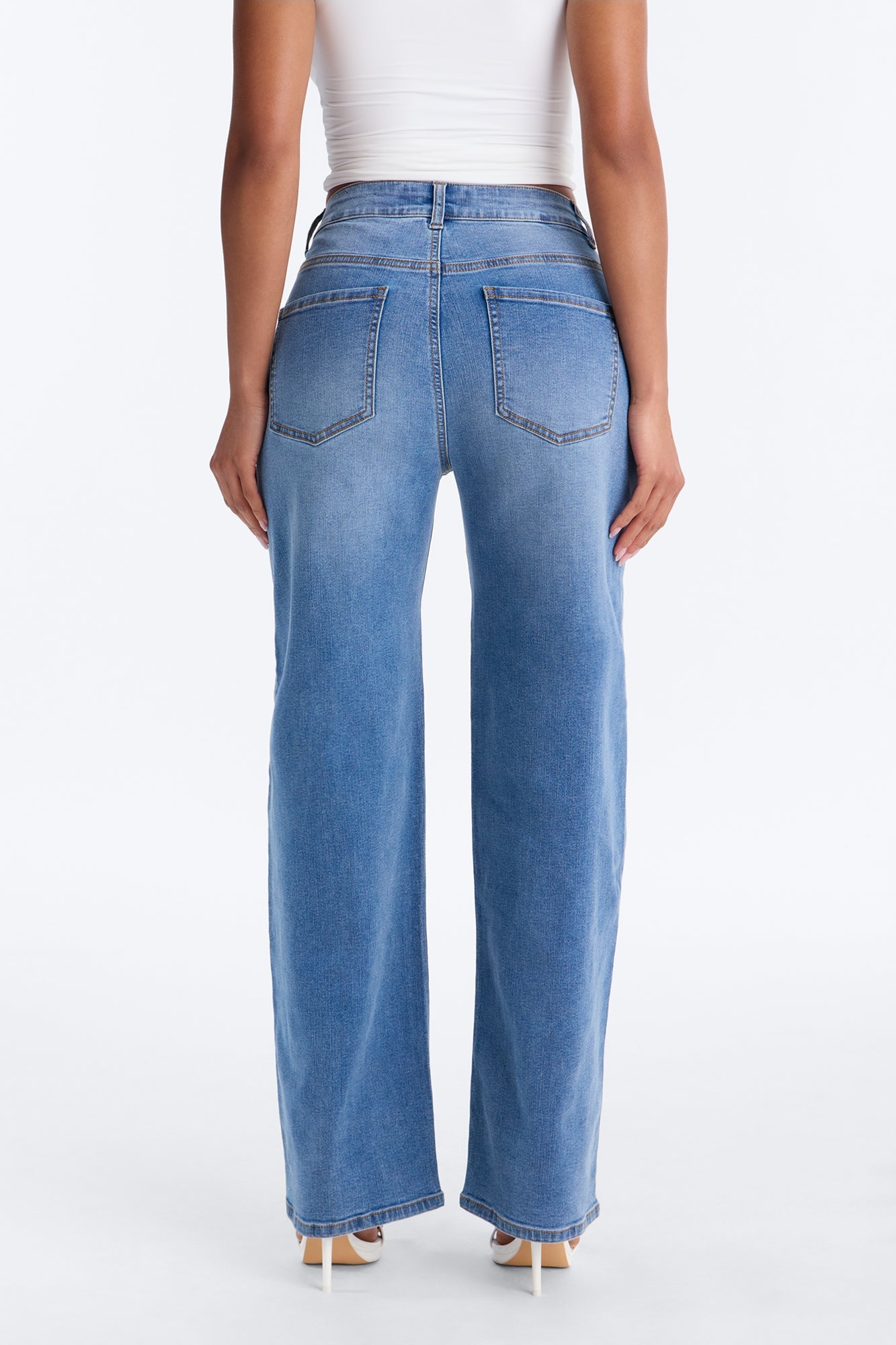 Arabella High Rise Stretch Straight Leg Jeans - Medium Wash