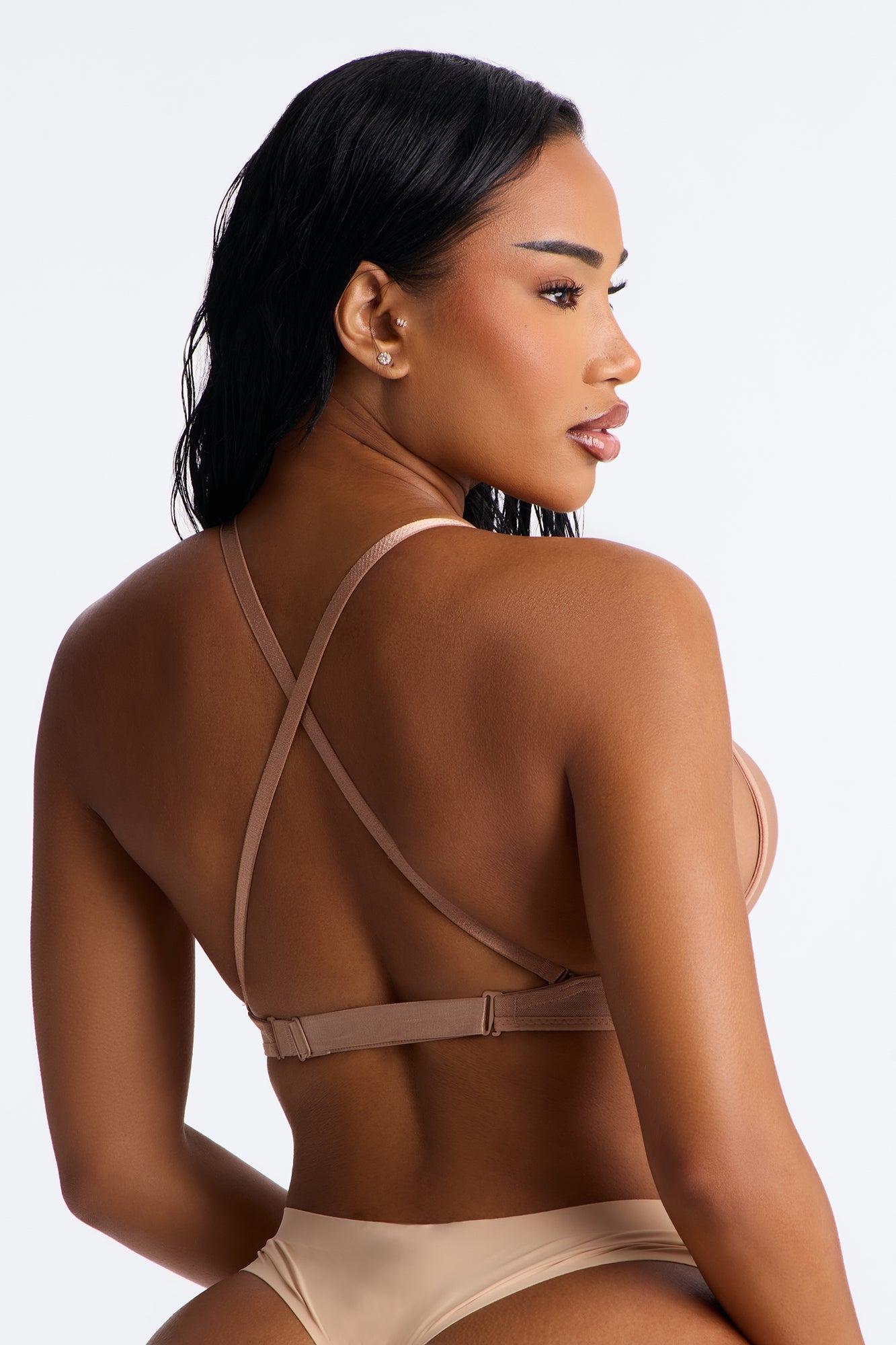 Supportive And Sleek U-Shape Bra - Nude