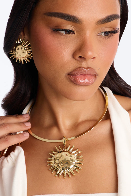 Sun Bathing Necklace And Earring Set - Gold